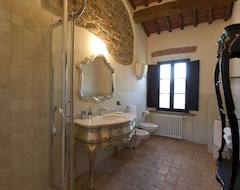 Hele huset/lejligheden Podere Bellaria 16+4 Sleeps, Exclusivity Emma Villas, Booking Offices Open 7/7 D (Siena, Italien)