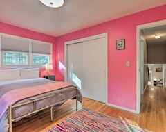 Koko talo/asunto New! Family-friendly Woodbury Home W/ Yard + Deck! (Woodbury, Amerikan Yhdysvallat)