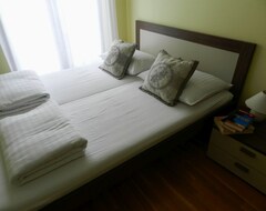 Căn hộ có phục vụ Apartments Smaragdna Villa (Premantura, Croatia)