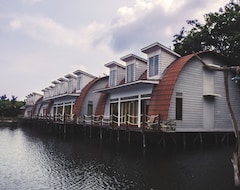 Khách sạn Kanaka Lake Villa (Bengkong, Indonesia)