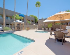 Best Western InnSuites Phoenix Hotel & Suites (Phoenix, USA)