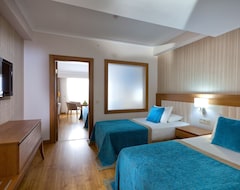 Hotelli Adalya Resort & Spa Adults Only (Colakli, Turkki)