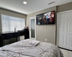 Cijela kuća/apartman Modern 1 Bedroom Home W/shower Jets (Carson, Sjedinjene Američke Države)