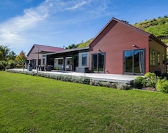 Toàn bộ căn nhà/căn hộ Secluded Vineyard Villa (Bay View, New Zealand)