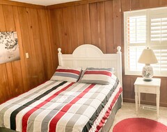 Tüm Ev/Apart Daire Pet-friendly 3 Bedroom Retreat With Fantastic Shallotte River Views (Shallotte, ABD)