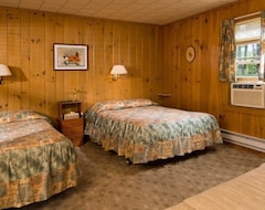 Hotel Pine Tree Motel & Cabins (Chestertown, Sjedinjene Američke Države)