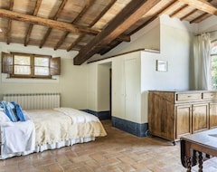 Cijela kuća/apartman Vacation Home Casa Frati In Castiglione Dorcia - 10 Persons, 4 Bedrooms (Castiglione d'Orica, Italija)