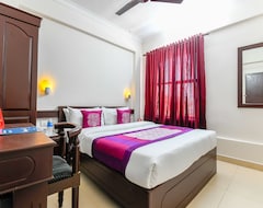 OYO 11309 Hotel Green Land Residency (Kochi, India)