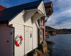 Koko talo/asunto Vacation Home Svortevik In FØrde - 5 Persons, 3 Bedrooms (Flora, Norja)