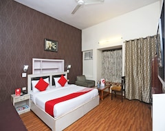 Otel OYO 14908 Chirag Residency (Delhi, Hindistan)