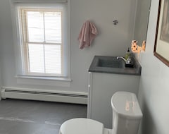 Entire House / Apartment Entire Remodeled Farmhouse. (Parker, USA)