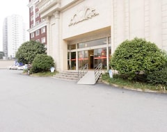 Hotel First Mansion (Pingxiang, China)