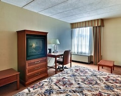 Khách sạn Metro Hotel & Conference Centre (Girard, Hoa Kỳ)
