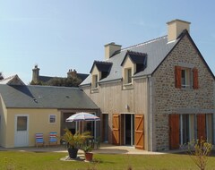 Toàn bộ căn nhà/căn hộ Cottage For 4 People With Sea View (Barfleur, Pháp)