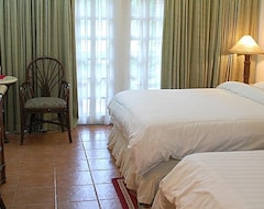 Khách sạn Hotel Fort Ilocandia Resort (Laoag City, Philippines)