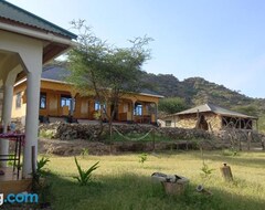 Bed & Breakfast Lake Natron Maasai Guesthouse (Monduli, Tanzania)