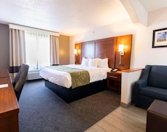 Hotel Comfort Suites (Springfield, USA)