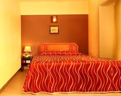 Khách sạn Hotel Riviera Suites (Kochi, Ấn Độ)