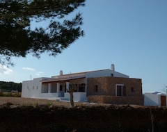 Tüm Ev/Apart Daire Beautiful Traditional Style House With Charm, Located In El Pilar De La Mola. (El Pilar, İspanya)