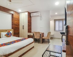 Khách sạn Fabhotel Twin Tree Suites (Hyderabad, Ấn Độ)