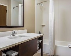 Hotel Comfort Suites at Isle of Palms Connector (Mount Pleasant, USA)