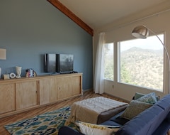 Cijela kuća/apartman Secluded Mountain Getaway With Amazing Views - Pet Friendly (Squaw Valley, Sjedinjene Američke Države)