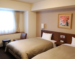 Hotelli Route Inn Grantia Himi Wakuranoyado (Toyama, Japani)