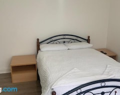 Hotel East London En-suite Contact Us For Group Booking & Long Term Bookin (Newham, Reino Unido)