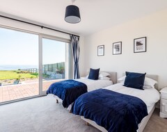 Cijela kuća/apartman Lovely 4 Bedroom Holiday Home With Sea Views & Easy Access To Beaches (Porthcurno, Ujedinjeno Kraljevstvo)