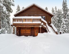 Tüm Ev/Apart Daire Rustic Cabin By The Lake With Fireplace, Skiing, Game Room, & Dog-friendly (Soda Springs, ABD)