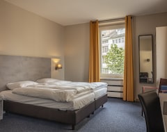 Hotel Lido (Geneva, Switzerland)