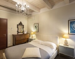 Hotel Al Battistero Luxury Suite (Ravenna, Italy)