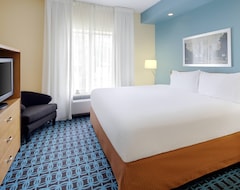 Hotelli Fairfield Inn & Suites Austin-University Area (Austin, Amerikan Yhdysvallat)