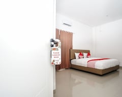 OYO 443 Hotel Barlian (Palembang, Endonezya)