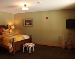 Hotel True Log Cabin Living At Bristol Mountain - Cabin Couture (Canandaigua, USA)