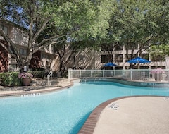 Khách sạn Crowne Plaza Dallas Near Galleria-Addison (Addison, Hoa Kỳ)