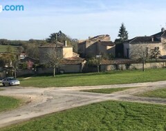 Toàn bộ căn nhà/căn hộ Charmant Studio MeublÉ (Montignac-Charente, Pháp)