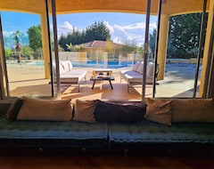 Toàn bộ căn nhà/căn hộ Villa 12 Persons / Swimming Pool / Indoor And Outdoor Jacuzzi / Mediterranean Garden. (Agnac, Pháp)
