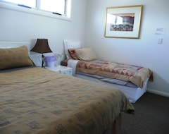 Casa/apartamento entero 2 Storey New Luxury Home Great Location 2 Bathrooms 3 Toilets Sleeps 12 (Adelaida, Australia)
