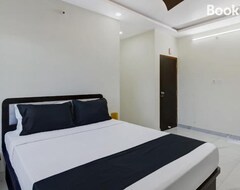 Khách sạn Hotel Royal Garuda Palace (Bengaluru, Ấn Độ)