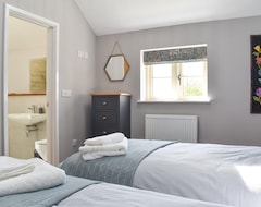 Koko talo/asunto 2 Bedroom Accommodation In Swanwick (Sandwick, Iso-Britannia)