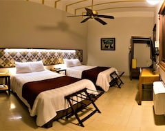 Khách sạn Hotel Caribe (Merida, Mexico)