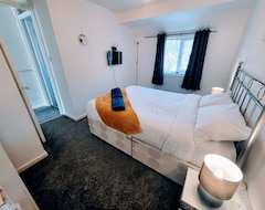 Hotelli Comfortable 3 Bedroom House (Sheffield, Iso-Britannia)