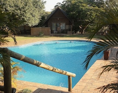 Khách sạn Hippo Pools Resort (Hoedspruit, Nam Phi)