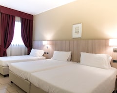 Khách sạn HotelTo (Rivalta di Torino, Ý)