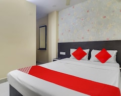 Khách sạn Oyo Flagship 81476 Hotel Prince Residency Luxury Rooms (Hyderabad, Ấn Độ)
