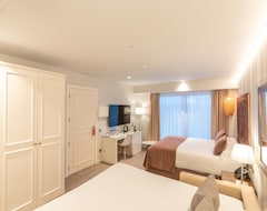 Hotel Serennia Fira Gran Via Exclusive Rooms (L'Hospitalet de Llobregat, Spain)