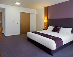 Premier Inn Camberley hotel (Camberley, United Kingdom)