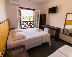 Khách sạn Hotelare Hotel Villa Di Capri (Ubatuba, Brazil)