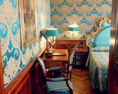 Oda ve Kahvaltı Bellevue Luxury Rooms - San Marco Luxury (Venedik, İtalya)